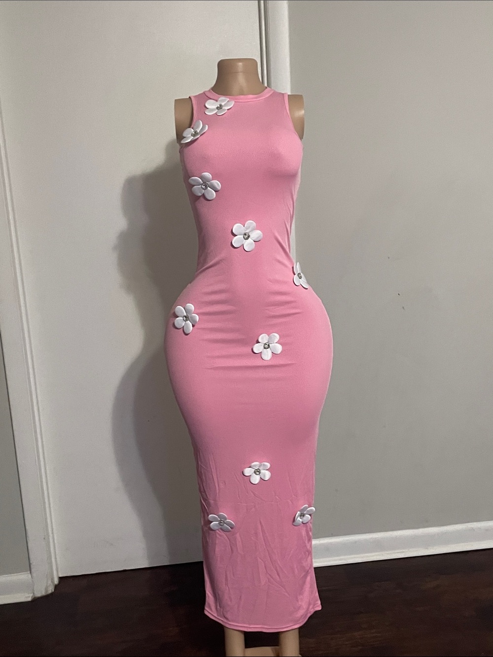 Sleeveless Pink Floral Appliqué Maxi Dress